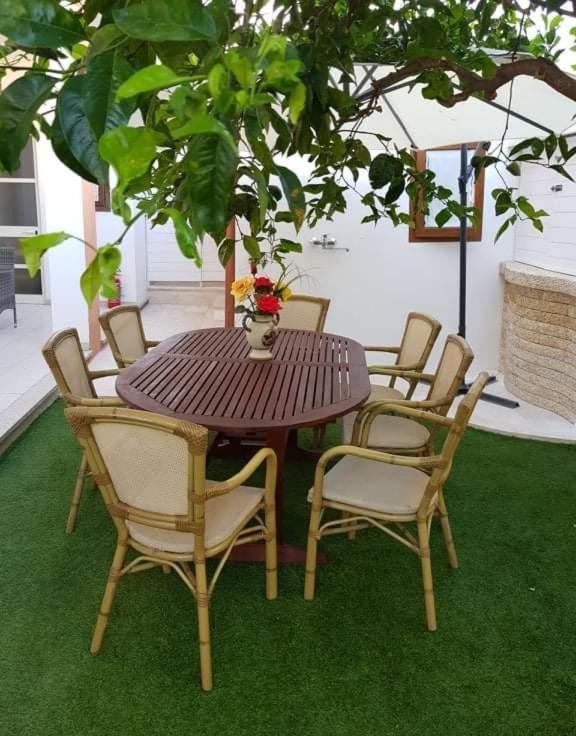 Economi Depandance Olbia Hotell Exteriör bild